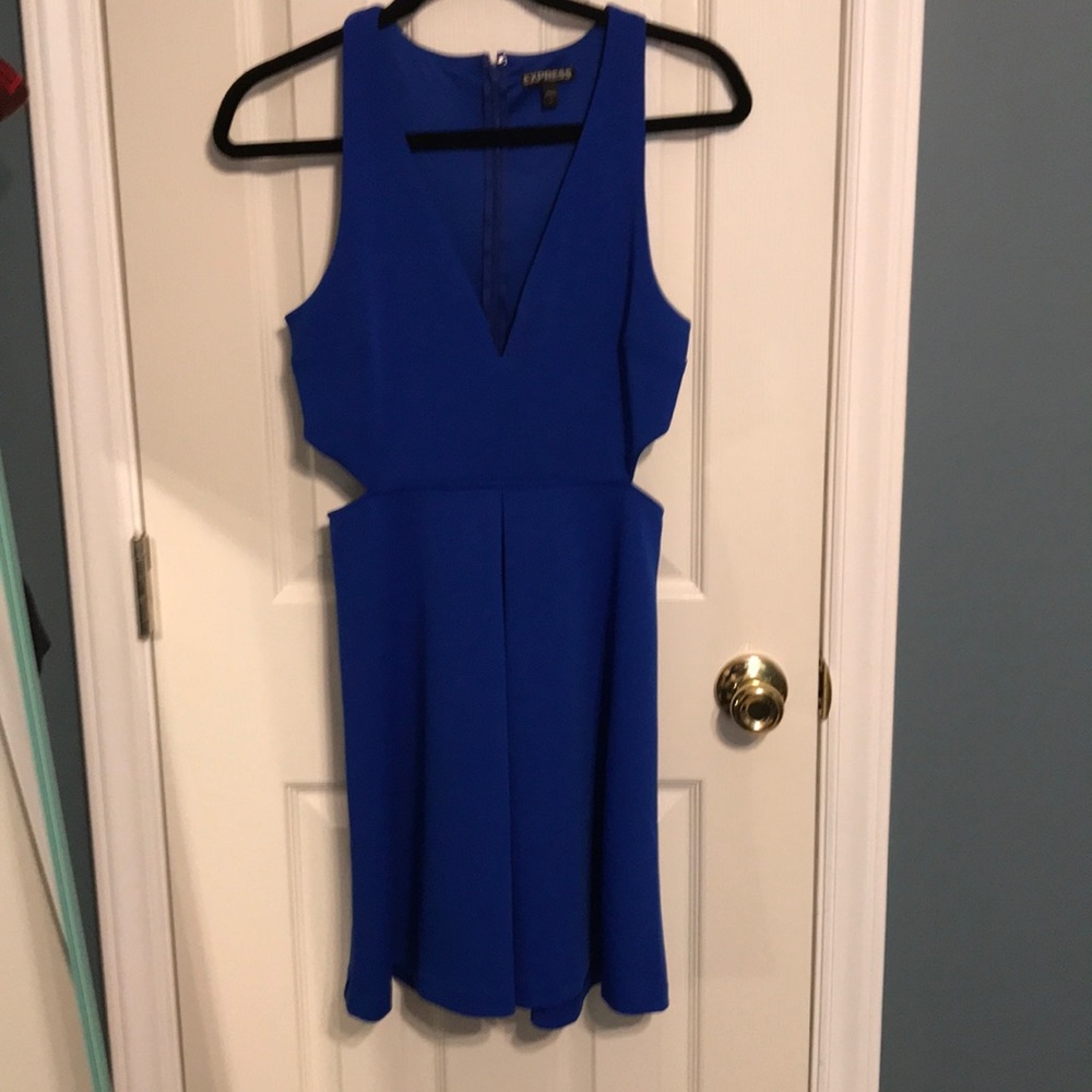 Dress w Side Cutouts